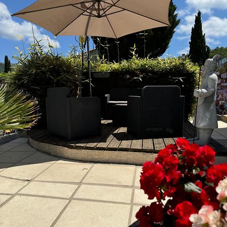 Les Bambous B&B Levens Екстериор снимка