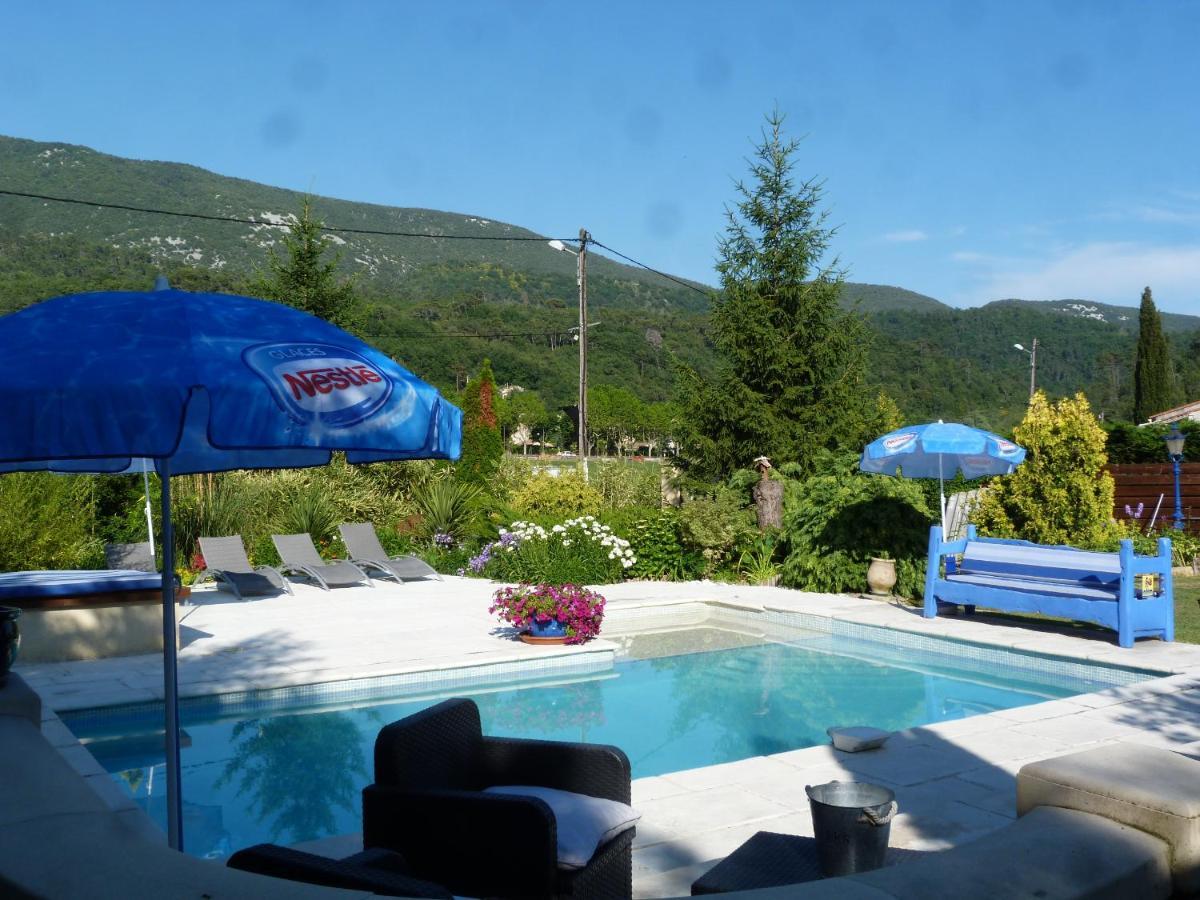 Les Bambous B&B Levens Екстериор снимка
