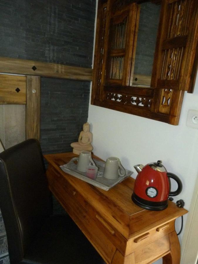 Les Bambous B&B Levens Екстериор снимка