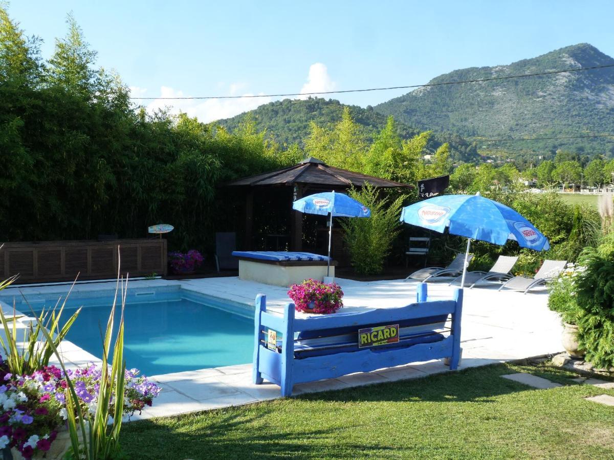 Les Bambous B&B Levens Екстериор снимка