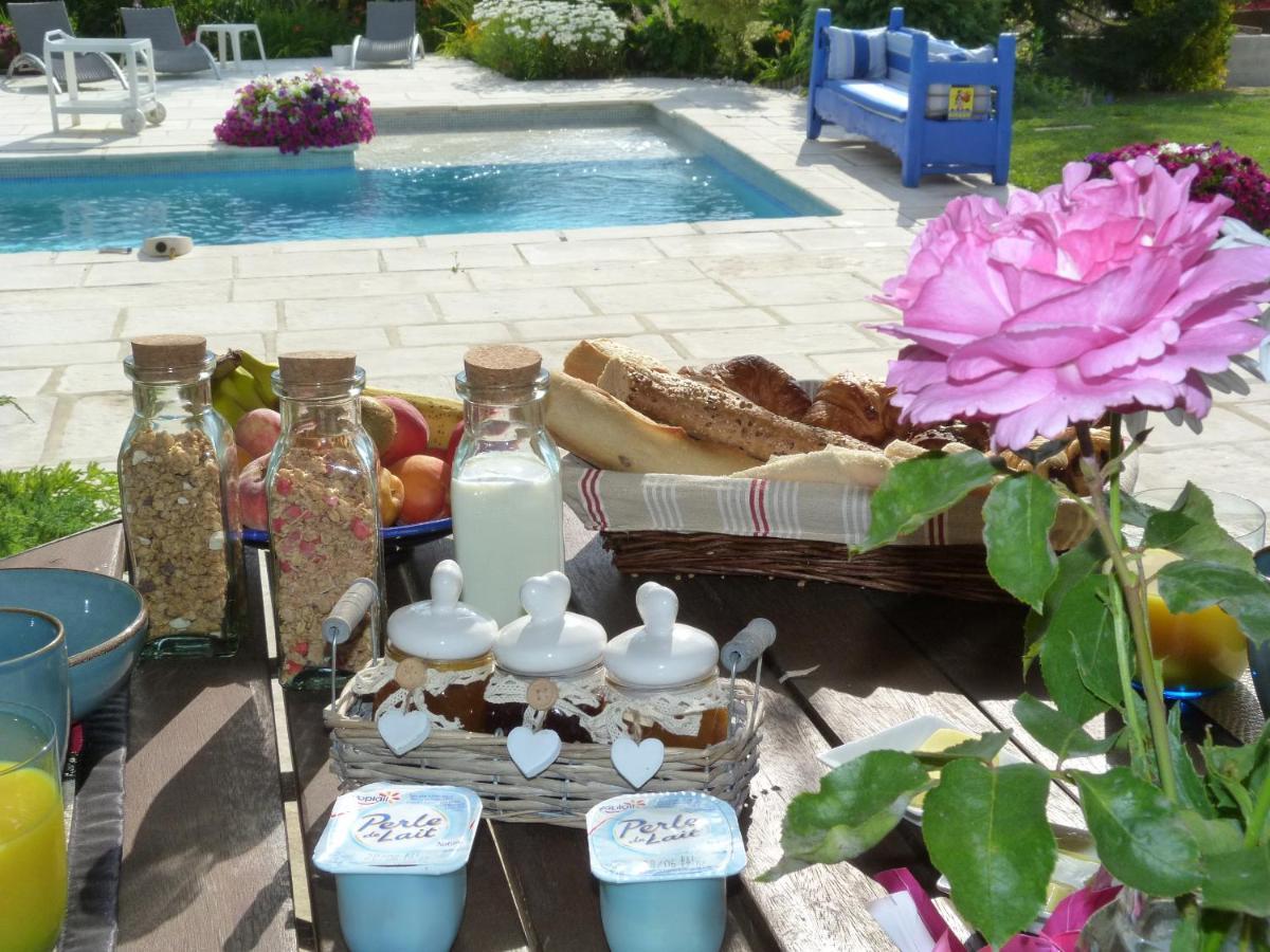 Les Bambous B&B Levens Екстериор снимка