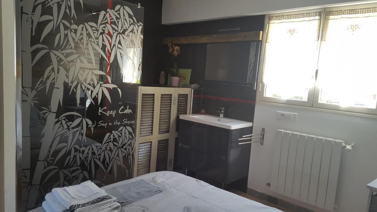 Les Bambous B&B Levens Екстериор снимка