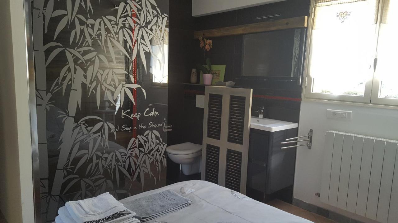 Les Bambous B&B Levens Екстериор снимка